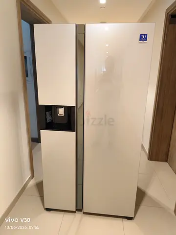 Hitachi White Side-by-Side Refrigerator with Water Dispenser - Good Condition