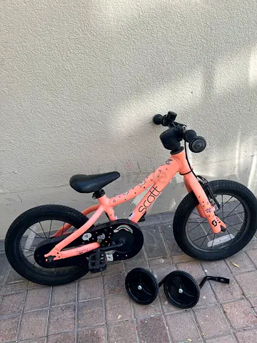 Kids bike- Scott Contessa 14inch with training wheels