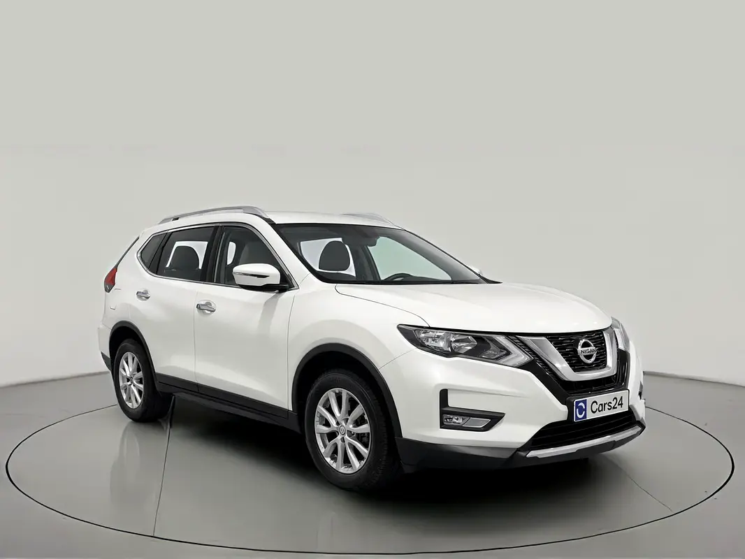 Nissan X-Trail 2022 — photo 1 of 12