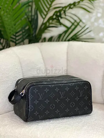 Louis Vuitton Dopp kit