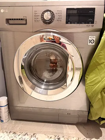 LG Washer Dryer Combo 8kg / 5kg – Excellent Condition