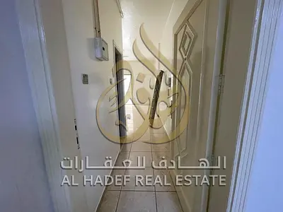 Balcony with an open view – Distribution area for privacy – Built-in wardrobes – Central air conditioning and central gas .