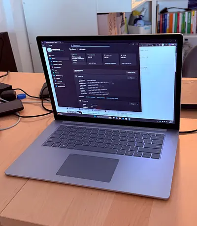 Microsoft Surface Model 1797 (i7)