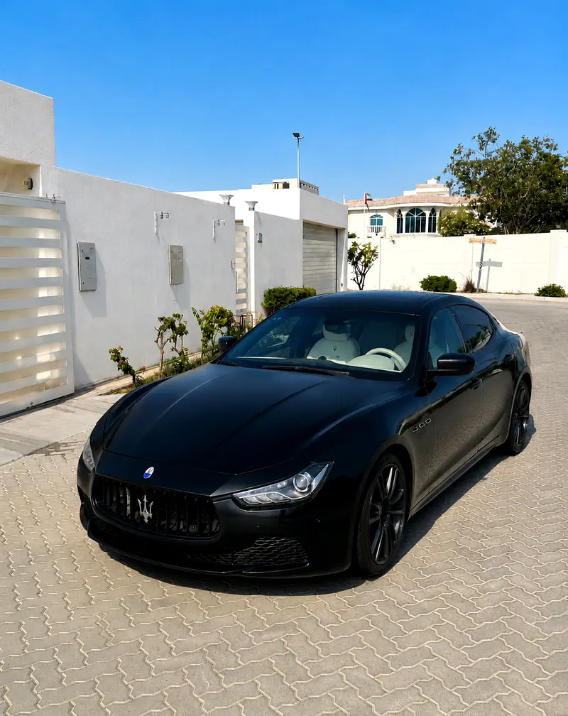 Maserati Ghibli 2015 — photo 1 of 7