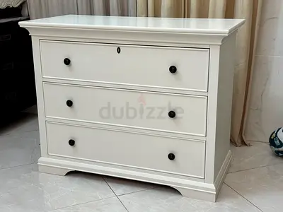 Pottery barn Larkin 3-Drawer Dresser