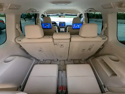 2023 Toyota PRADO — фото 7