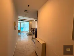 UNFURNISHED | WATER VIEW | MID FLOOR