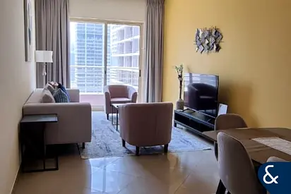 Full Lake View | One Bedroom | Balcony