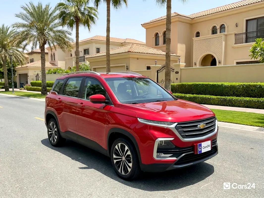 Chevrolet Captiva 2023 — photo 1 of 13