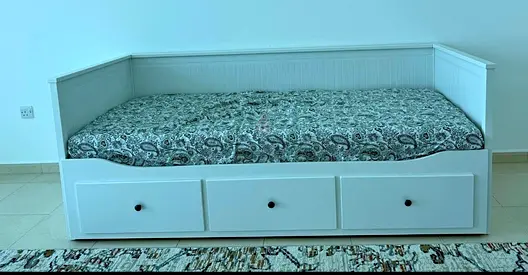 Day bed from Ikea available in perfect condition