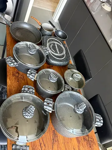 Non-stick Granite Cookware Set - 9 Pieces (Pots, Pans  Lids)