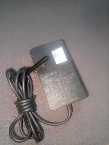 Surface charger 65w