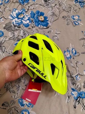 New with tag Original Cairbull helmet adjustable size for M and L will work Never used Not negotiabl