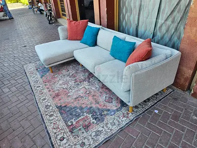 Cratebarrel L shape wells Sectional couch 🛋