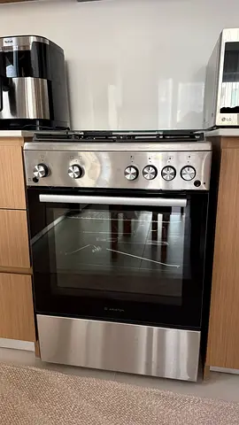 Ariston Gas Cooker with Electric Oven – Excellent Condition