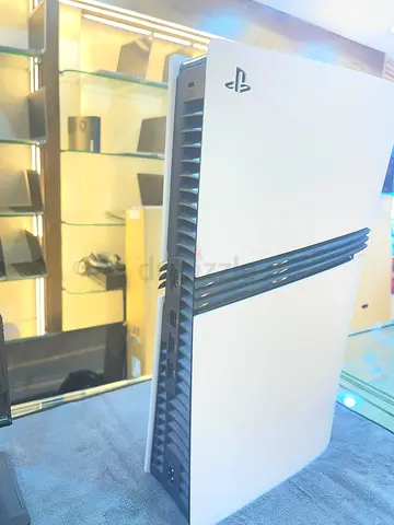 Ps5 pro 2tb in good condition used for once or twice only