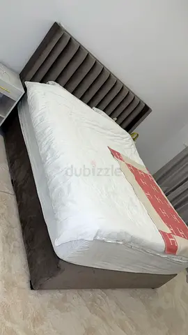 Queen bed