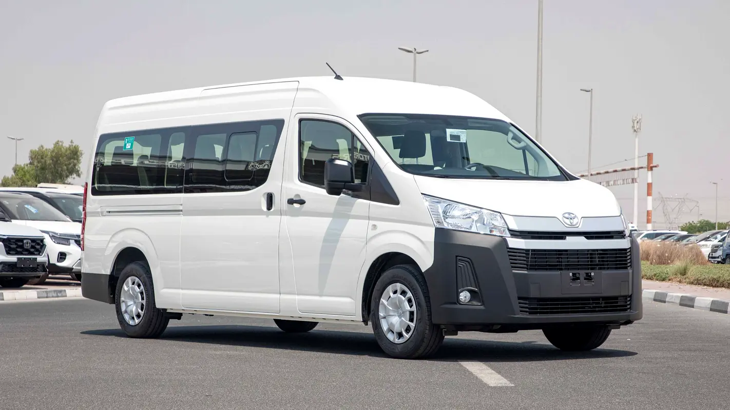 Toyota Hiace 2026 — photo 1 of 20