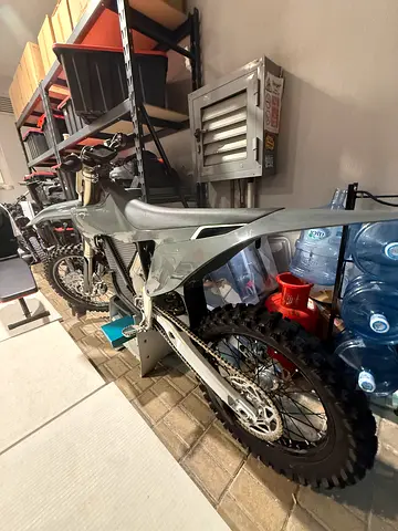 Used off-road dirt bike - good working condition