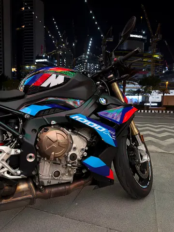 BMW S1000R