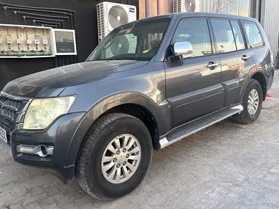 Mitsubishi Pajero GLS 2015 GCC Specs - Well Maintained