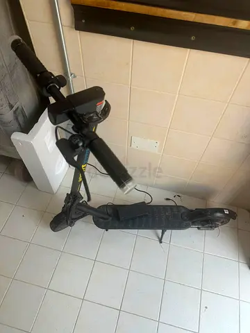 Electric scooter