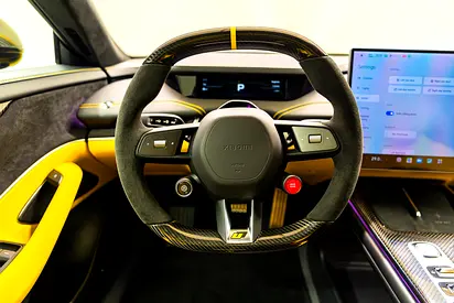 صورة 16 لـ 2025 Xiaomi SU7