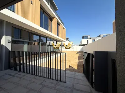 BRAND NEW EMAAR 5BR VILLA | PRIME LOCATION | ARABIAN RANCHES 3