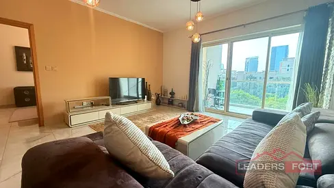 Park Facing 1BR / Ready to Move / Bright Furnished