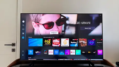 Samsung 55 Smart QLED TV in excellent working condition