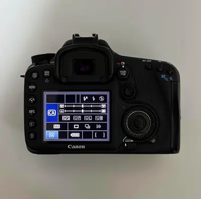 Canon 7D Mark I Body Only (Used, Like New) - Low Shutter Count only 14K