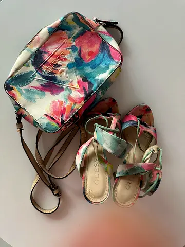 GUESS Matching Set – Handbag  Heeled Sandals