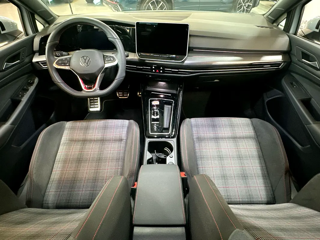 Volkswagen Golf GTI 2025