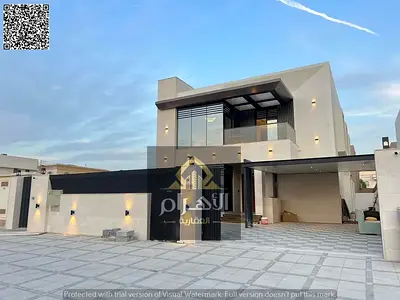 Villa at a special price, negotiable. Strategic location close to Dubai, services, and schools.