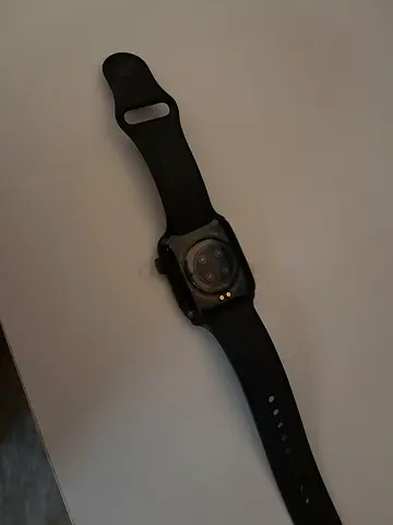 Smart watch unbranded with charger, good condition.