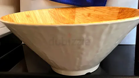 Large plastic Bowl with Wooden -Grain Interior DESIGN.