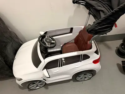 BMW push car