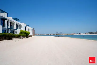 Stunning Beach front Villa | Private Beach Access