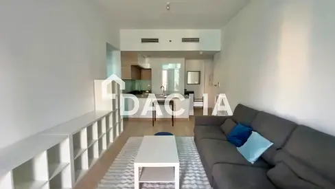 Marina Pool View | Multiple Options | Modern