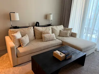 Beige L-Shaped Sofa (with Chaise) – Excellent Condition