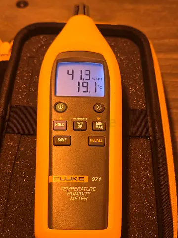 FLUKE 971 Temperature Humidity Meter