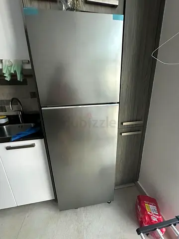 Samsung 420 liters Refrigerator and top freezer