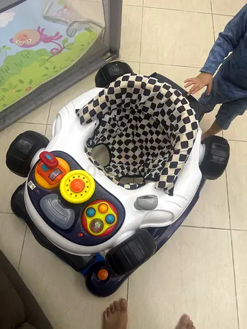 Kids walker in good condition