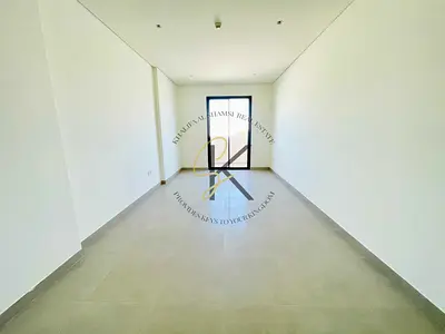 Luxury brand new 2bedreoom with 2 washroom near to emirates road