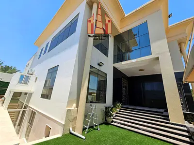 5 Bed room 2 Hall 1 Majlis Balcony big villa All Master room big yard 110k