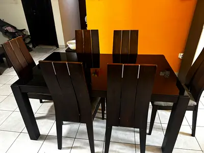 Dinning Table with 6 Chairs