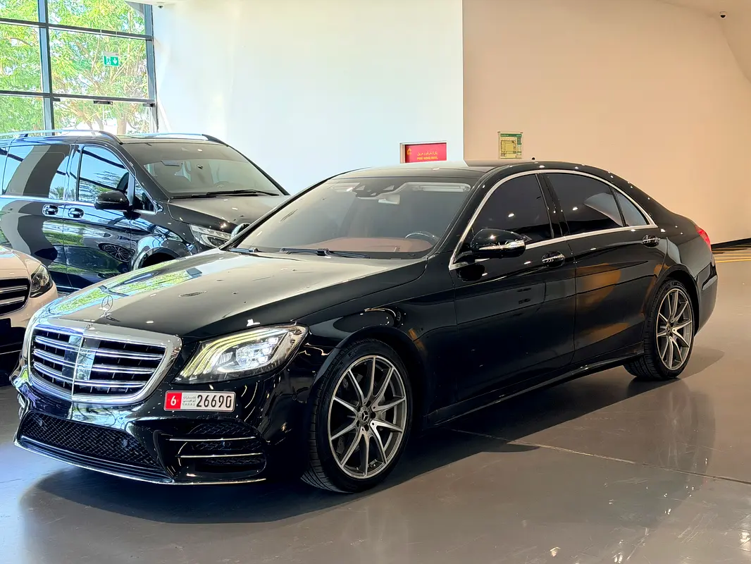 Mercedes-Benz S-Class 2018 — photo 1 of 12