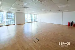 Vacant| Close to Metro | Lake View