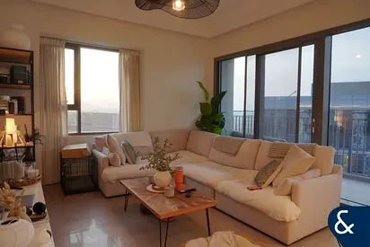 2 Bed | Pool View | Unfurnished
