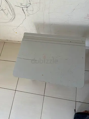 Kids study table for free